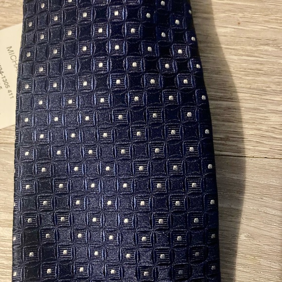 Michael Kors Textured Navy Tie - Picture 4 of 6